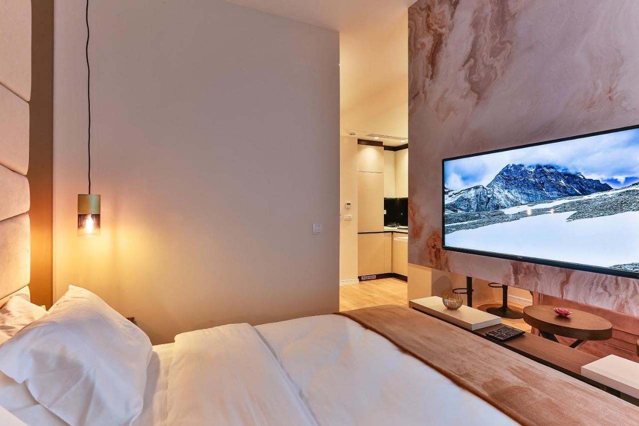 La Fiaba Rafailovici Apartment ภายนอก รูปภาพ